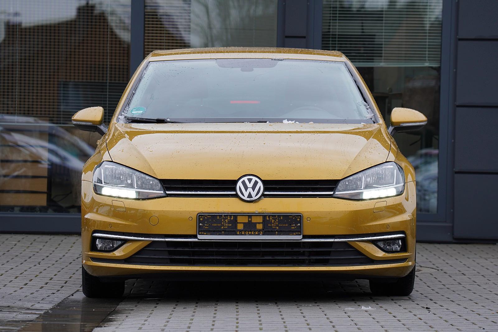 Volkswagen Golf VII Lim. Sound MIT 2 JAHREN GARANTIE !!!