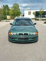 BMW E46 318i - BMW 318 aus 2000: 318i