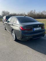 BMW 330d xDrive M Sport Automatik M Sport - BMW 330 Limousine 330d xdrive mit Diesel-Antrieb