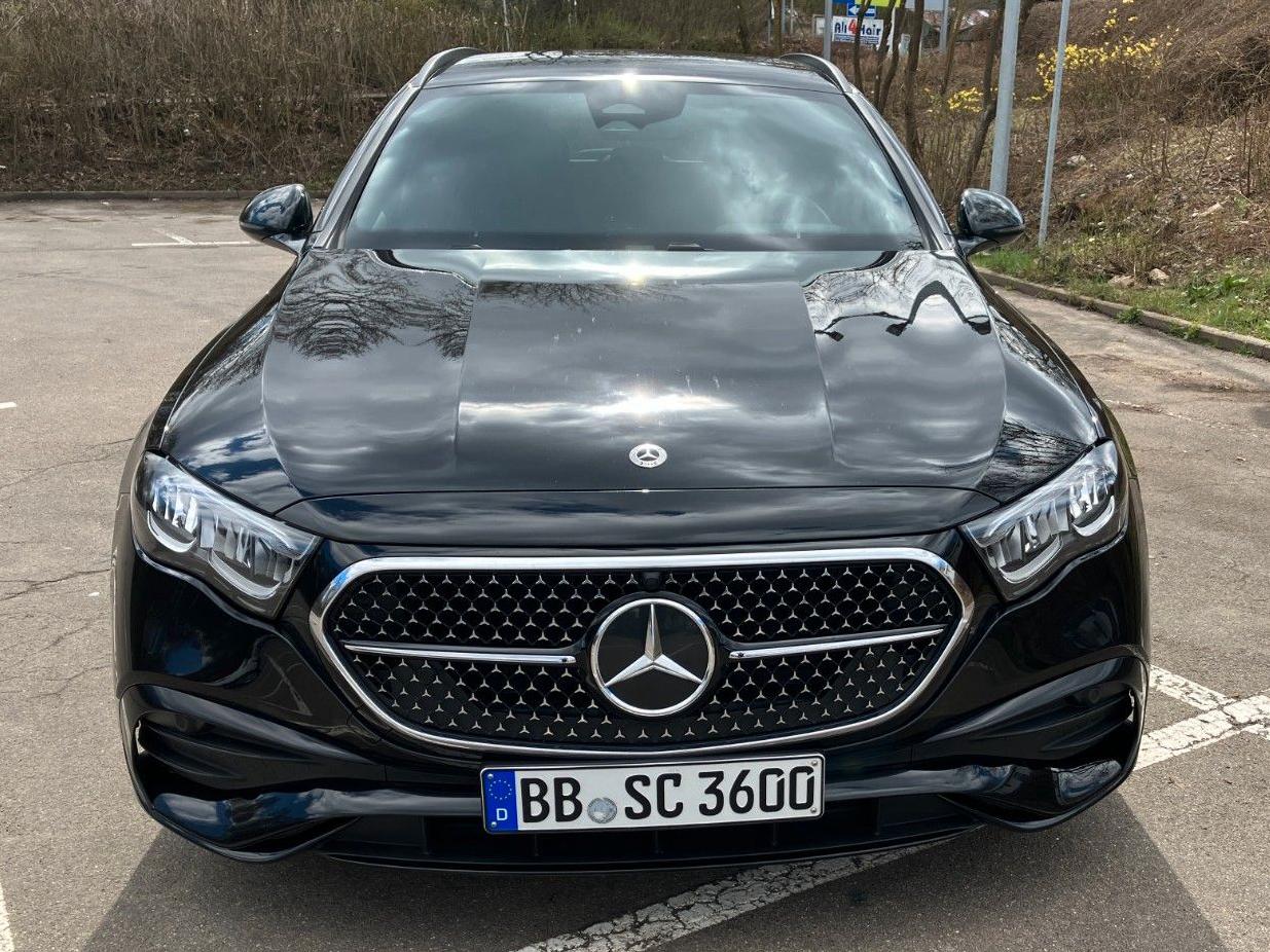 Mercedes-Benz E 220 E T-Modell E 220 d AMG Line Advanced