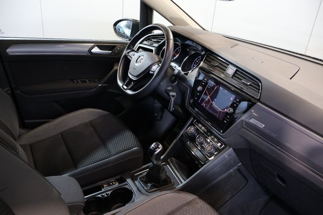 Volkswagen Touran 2.0 TDI Active ACC+KAM+CARPLAY+AHK