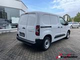 Toyota Proace City L1 1,5-l D-4D Meister 6-Gang Navigat - : Weiß, Van