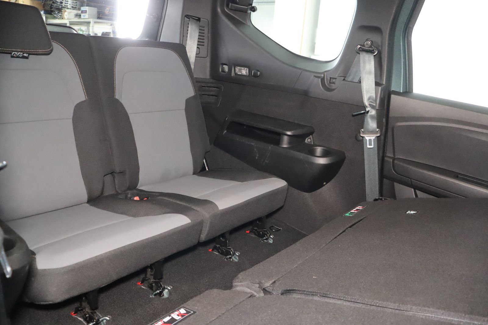 Fahrzeugabbildung Dacia Jogger  TCe * 7-Sitzer * Navi * LED * Sitzhzg.