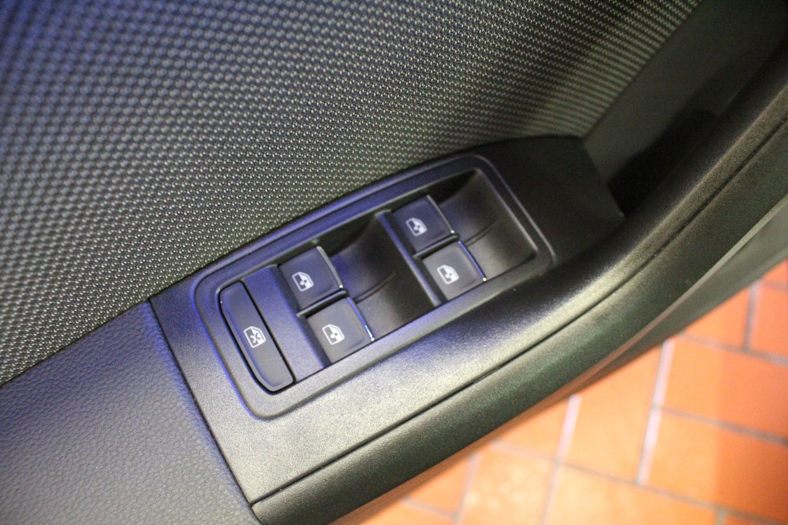 Fahrzeugabbildung SEAT Ateca 1.5 TSI ACT 110kW Xcellence DSG *Winterräd