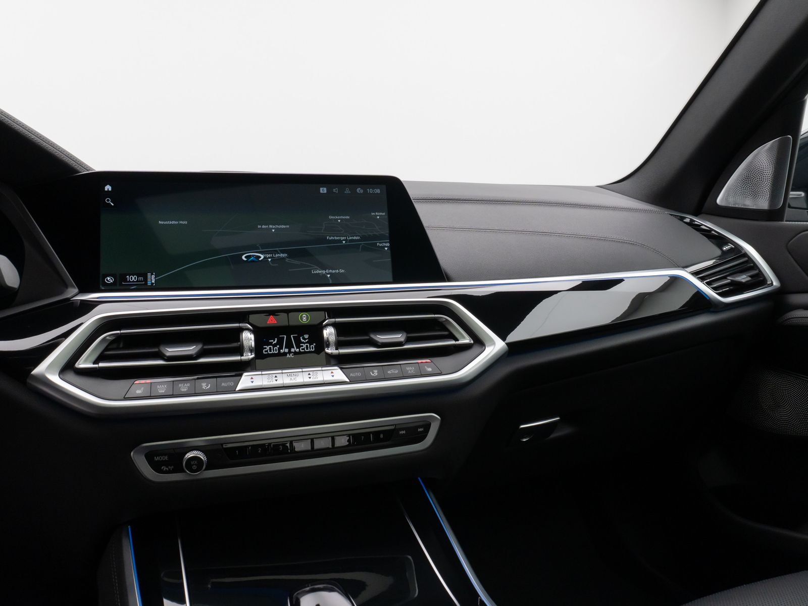 Fahrzeugabbildung BMW X5 xD45e M Sport Panorama Laser 360°HUD DAB B&W