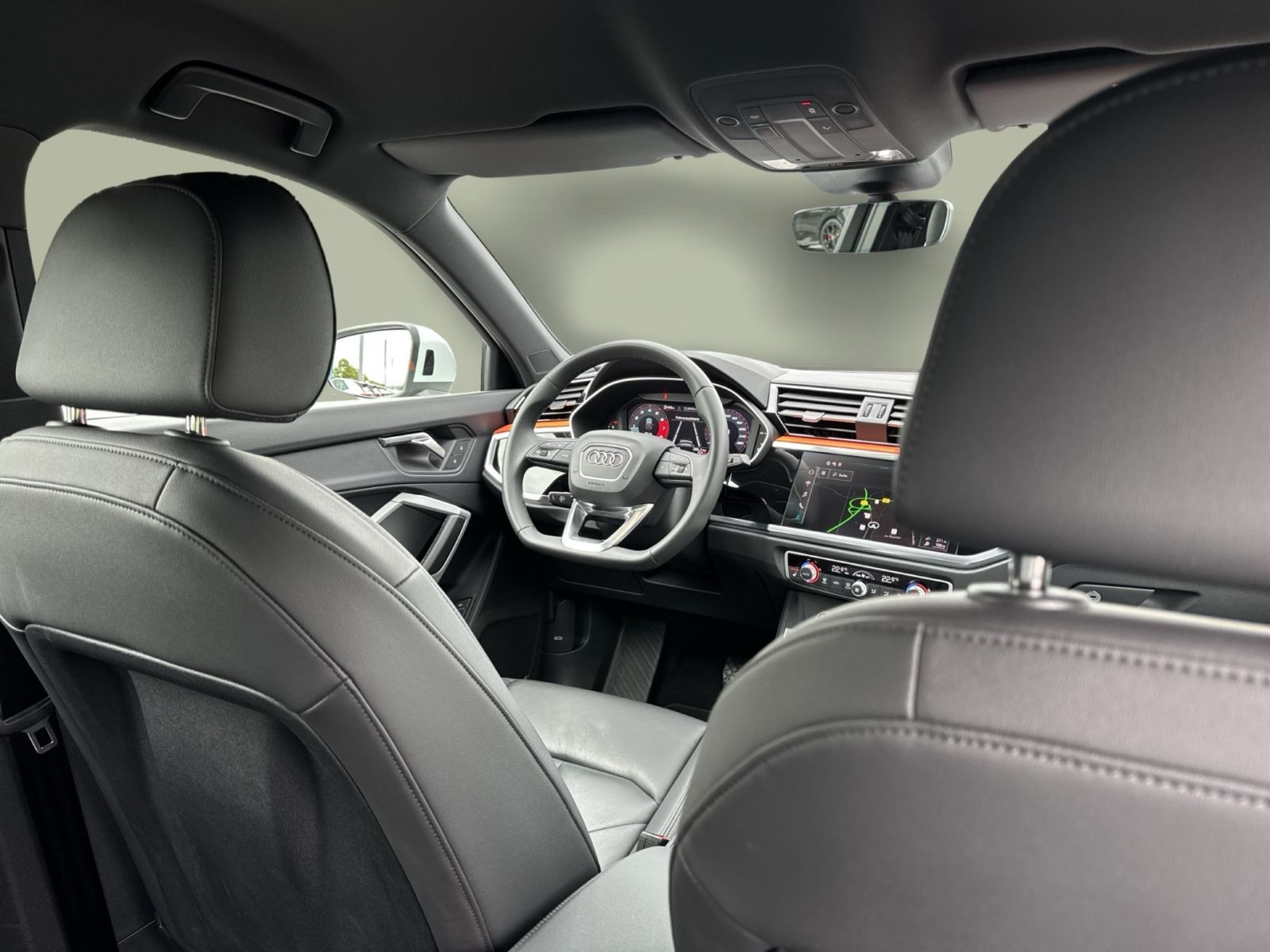 Audi Q3 - Bild 21