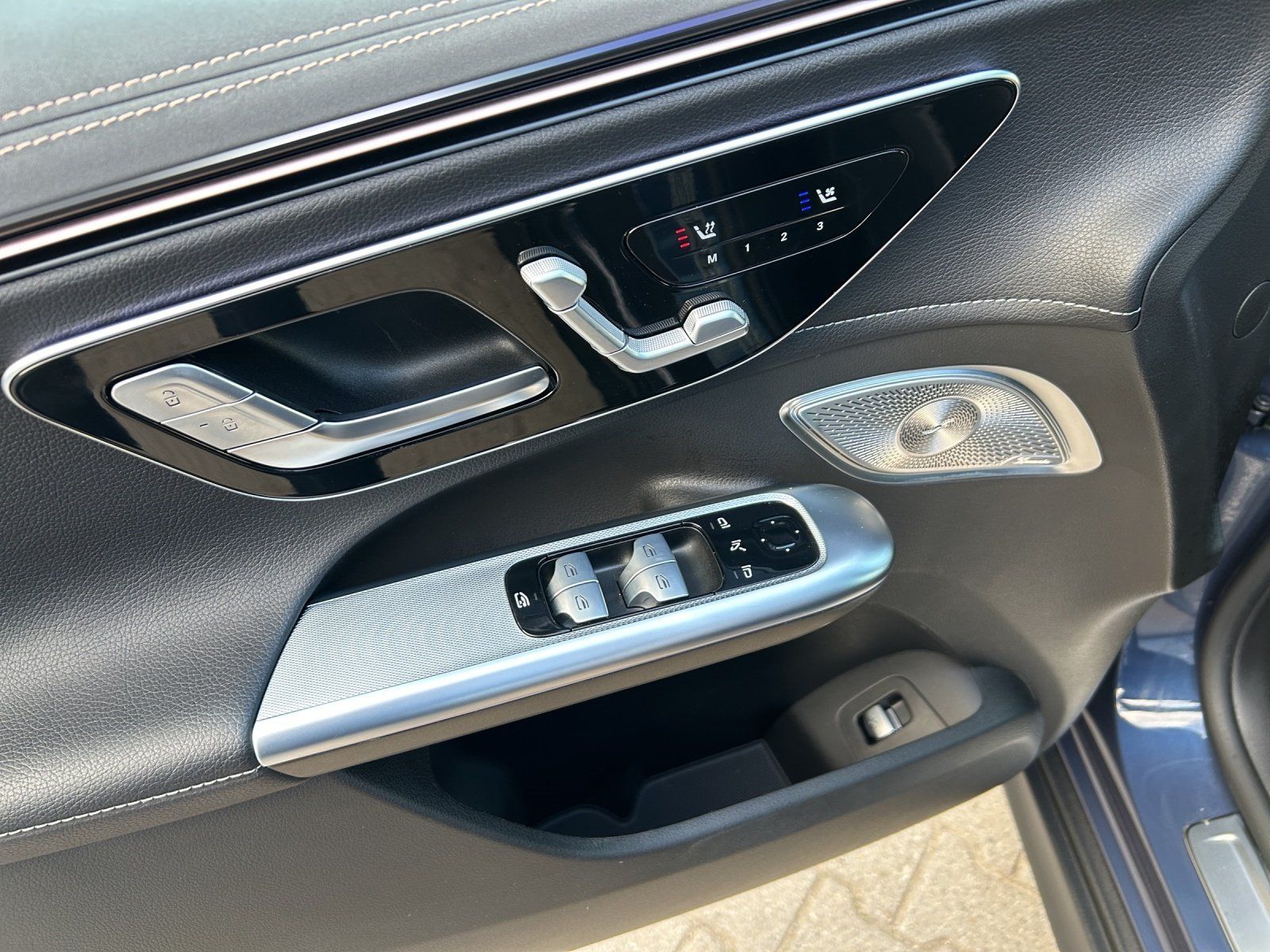 Fahrzeugabbildung Mercedes-Benz EQE350 4M SUV Premium AMG Hyper HAL Airmatic AHK