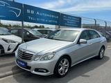 Mercedes-Benz E 220 CDI BlueEFFICIENCY ELEGANCE - Mercedes-Benz E 220: Cdi Elegance
