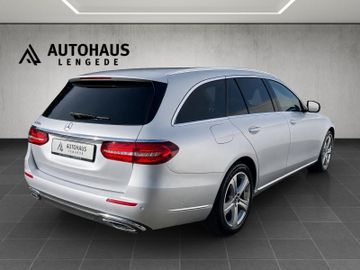 Mercedes E 220 - 2