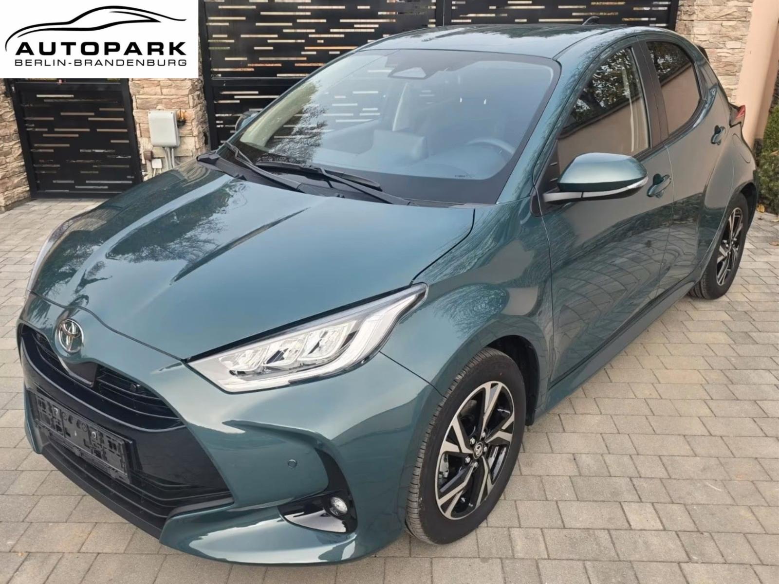 Toyota Yaris Hybrid Style 1.5 116PS CVT*NAV*KAM*LED*PDC
