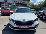 Skoda Octavia Combi Tour - Skoda Octavia aus 2023