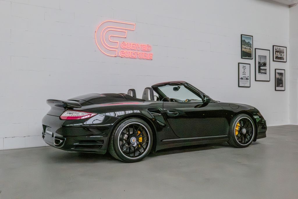 PORSCHE 997 2011