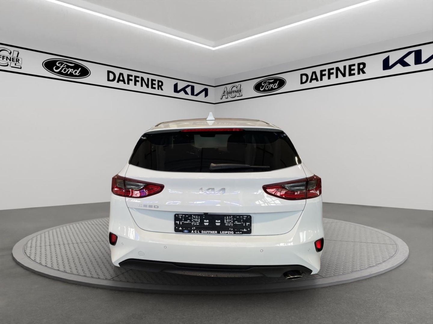 Fahrzeugabbildung Kia Ceed Ultimate SpurhalteASS Kamera PDC Tempomat