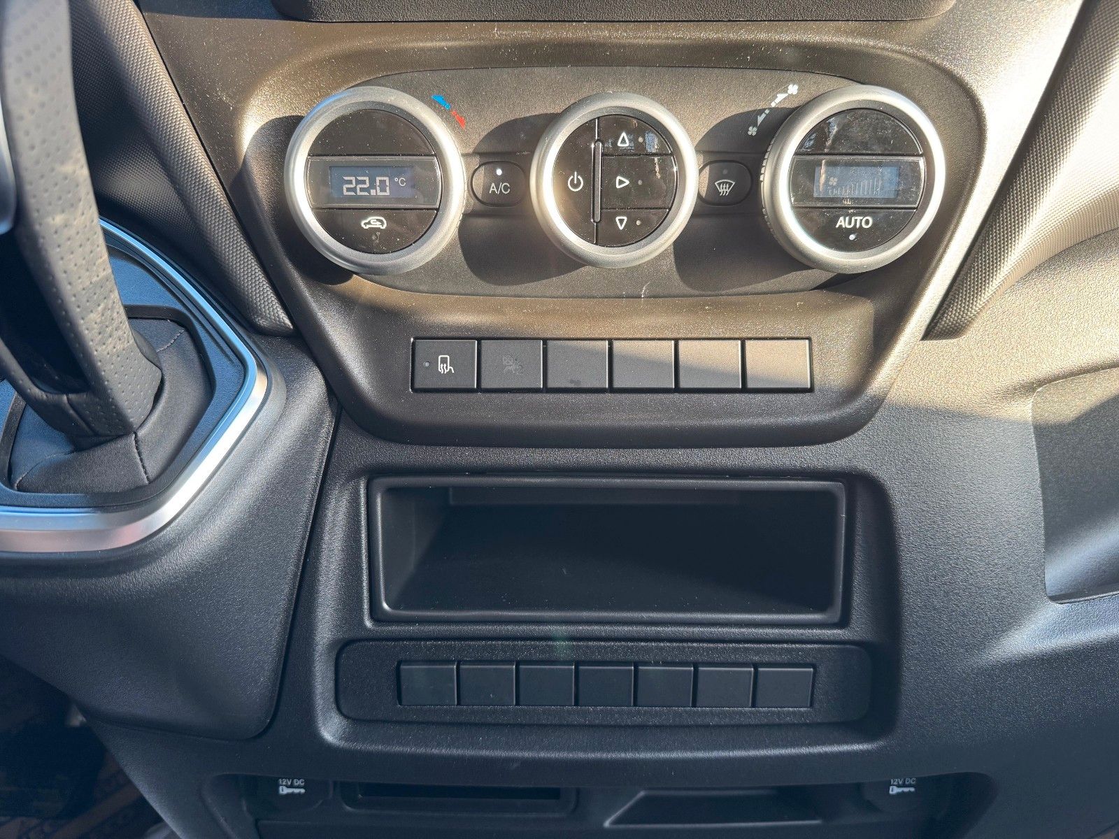 Fahrzeugabbildung Iveco Daily 35C21 HA8 3.0L DoKa *Automatik*R3.450mm*