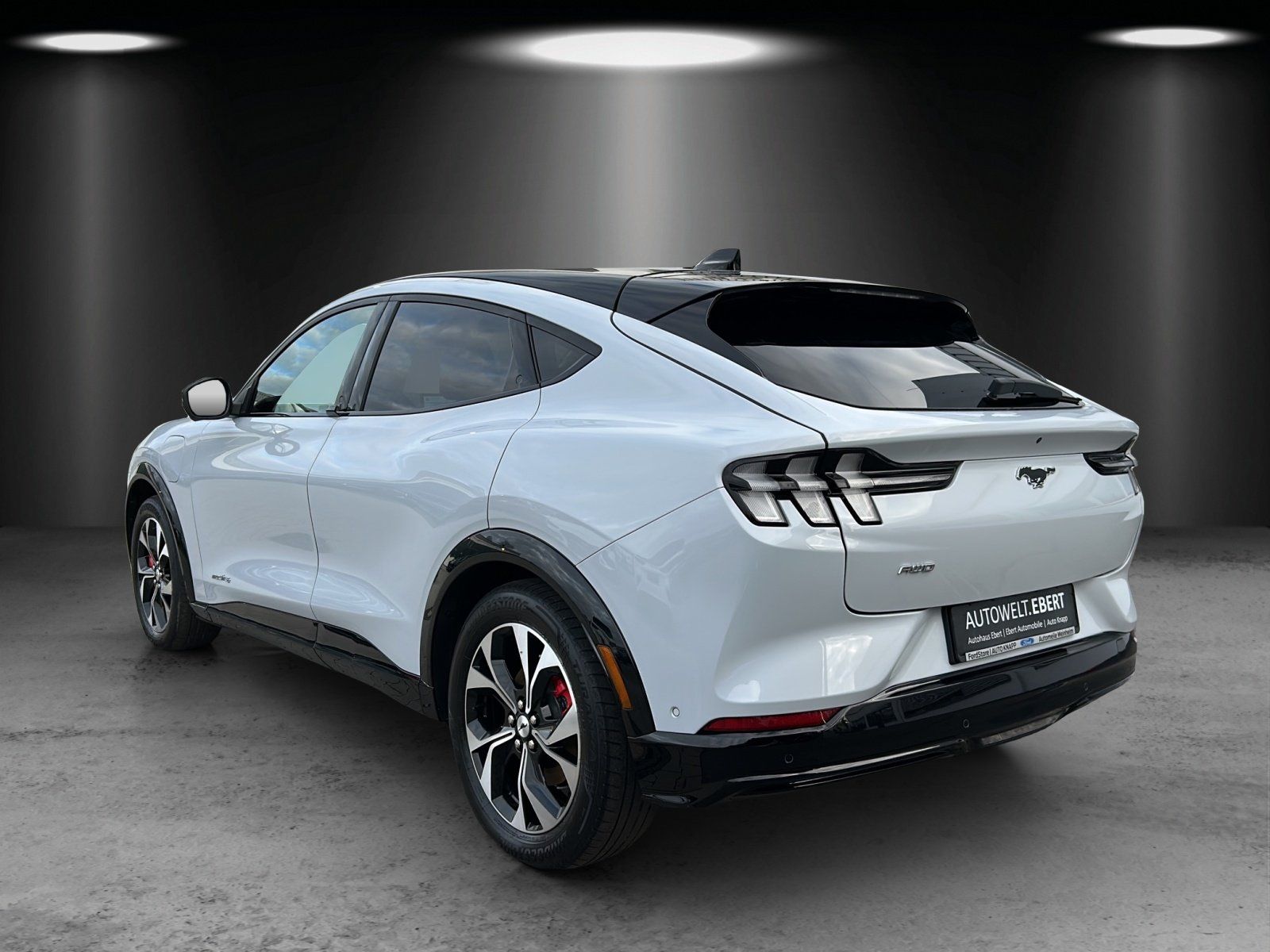 Fahrzeugabbildung Ford Mustang Mach-E AWD Aut./MATRIX-LED/360°/B&O/ACC/