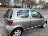Toyota Yaris 1.3 Sol.Deutsch Fzg.Euro.4.Tüv.01/27.Klima - gebrauchte Toyota Yaris aus dem Jahr 2005