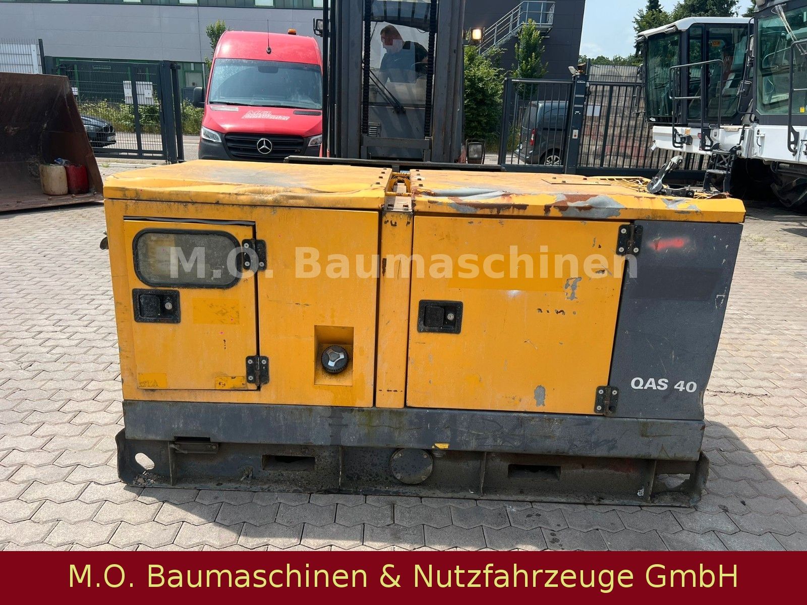 Fahrzeugabbildung Atlas Copco QAS 40 / 40 KVA / Stromgenerator /