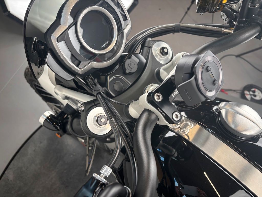 Fahrzeugabbildung Triumph SCRAMBLER 1200 XC *1. HAND *TOP-ZUSTAND