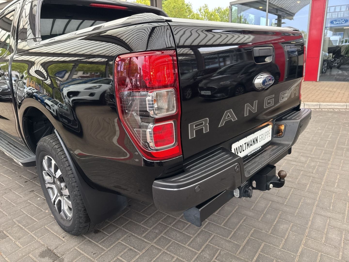 Fahrzeugabbildung Ford Ranger Wildtrak DoKa 4x4 AHK Navi Leder LED ACC