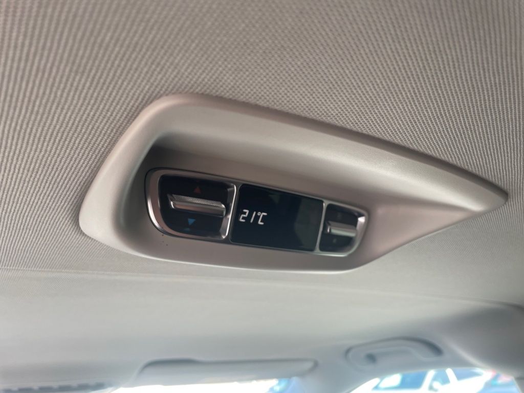 Fahrzeugabbildung Mercedes-Benz V 220 d Style Kompakt AHK, LED, 360°, NAVI