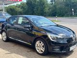 Renault Clio V TCe 100 Zen SHZ,8-fach bereift - Renault Clio: 1.8