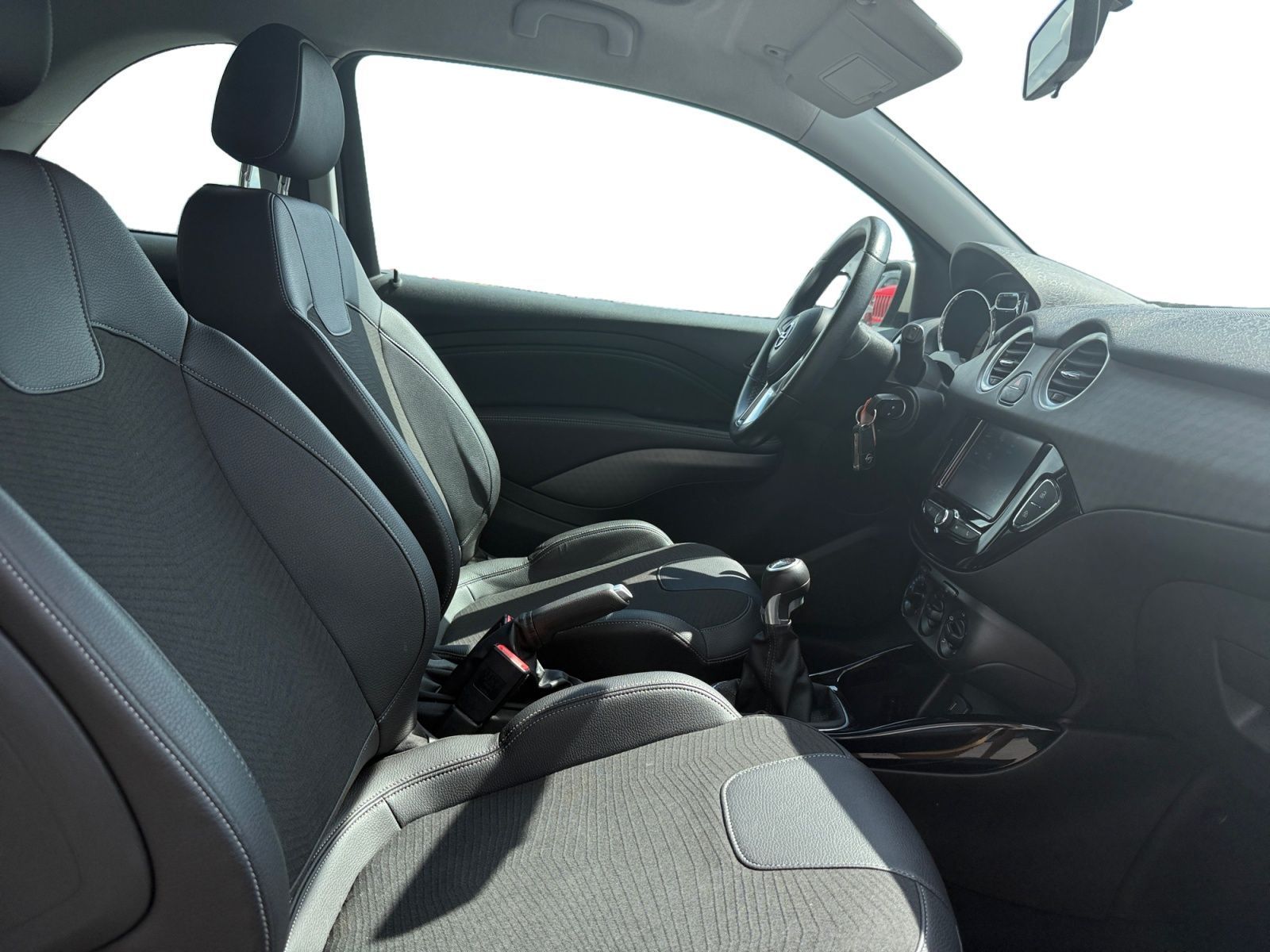 Fahrzeugabbildung Opel Adam 1.2 Open Air TEMPO GARANTIE