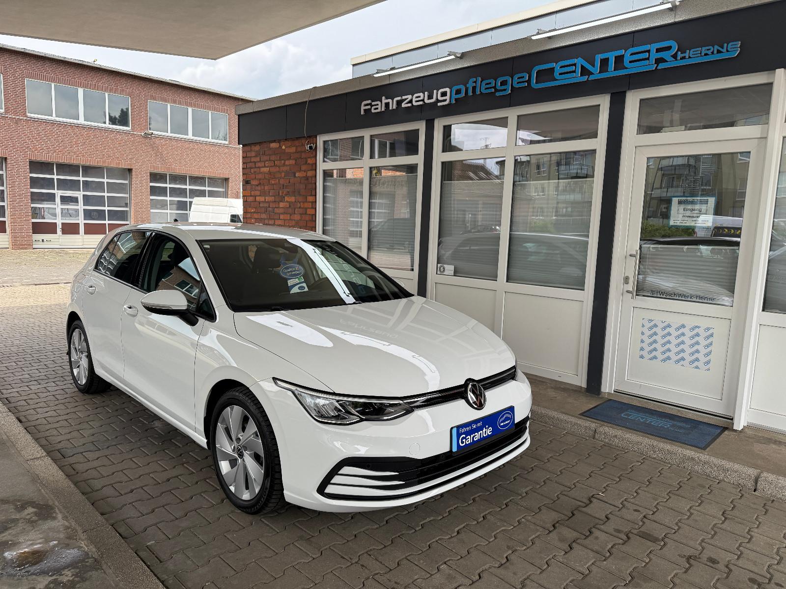 Volkswagen GolfVIII Lim. Life Scheckheft Navi Garantie