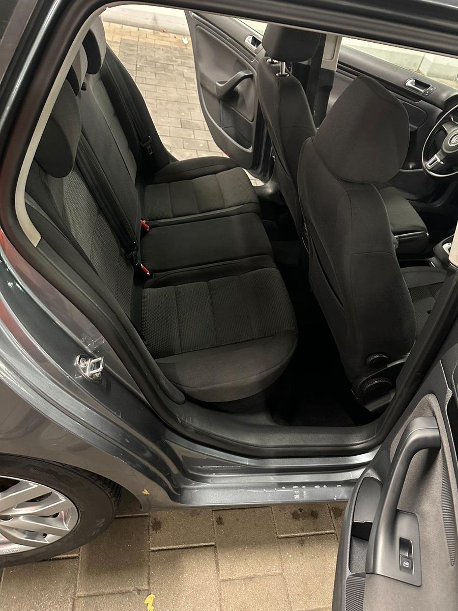 Volkswagen Golf 2010 — photo 11