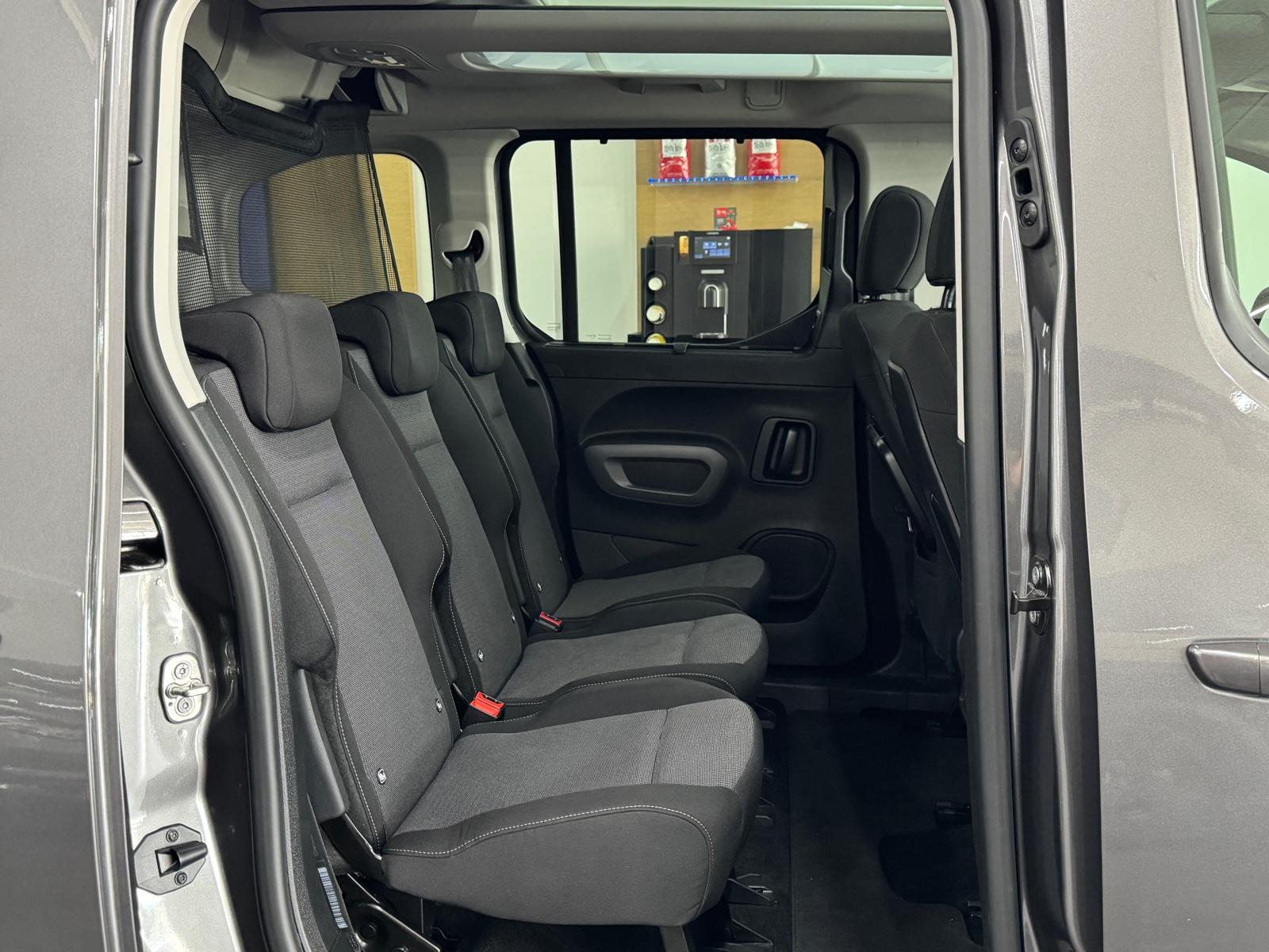 Toyota Proace City Verso L1 Executive AUT. AHK/KAMERA