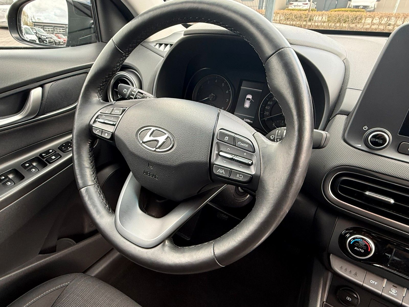Fahrzeugabbildung Hyundai Kona Select Mild-Hybrid 2WD