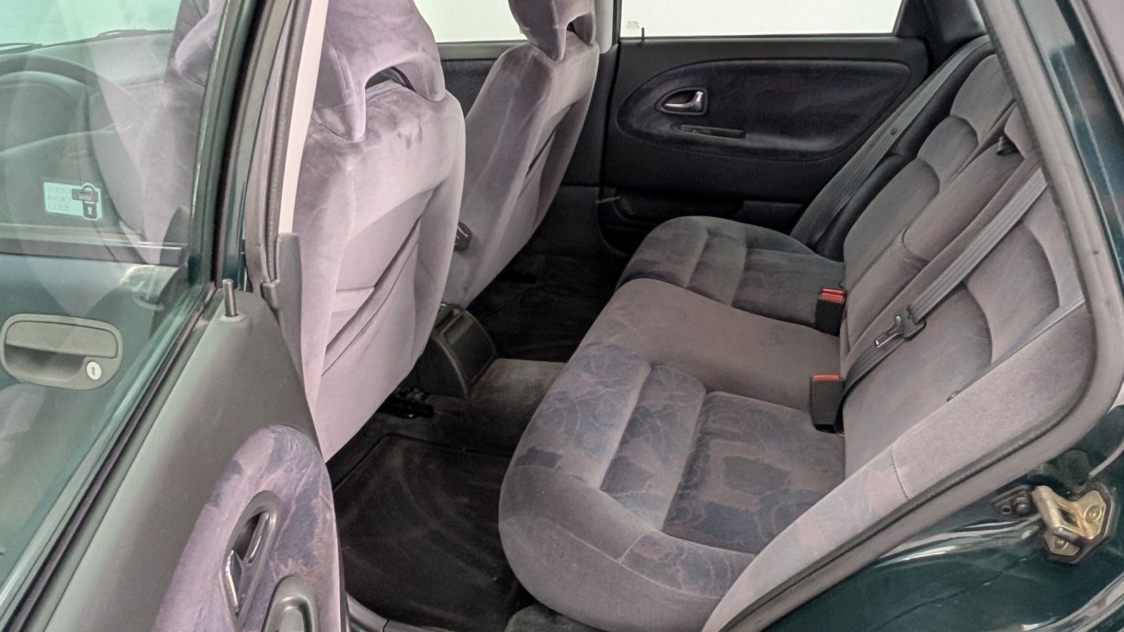 Fahrzeugabbildung Volvo V40 2.0T