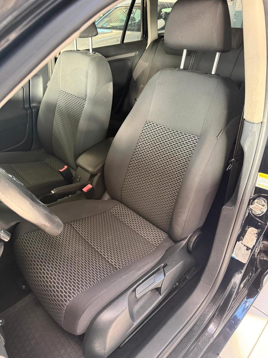 Volkswagen Golf 2010 — photo 10