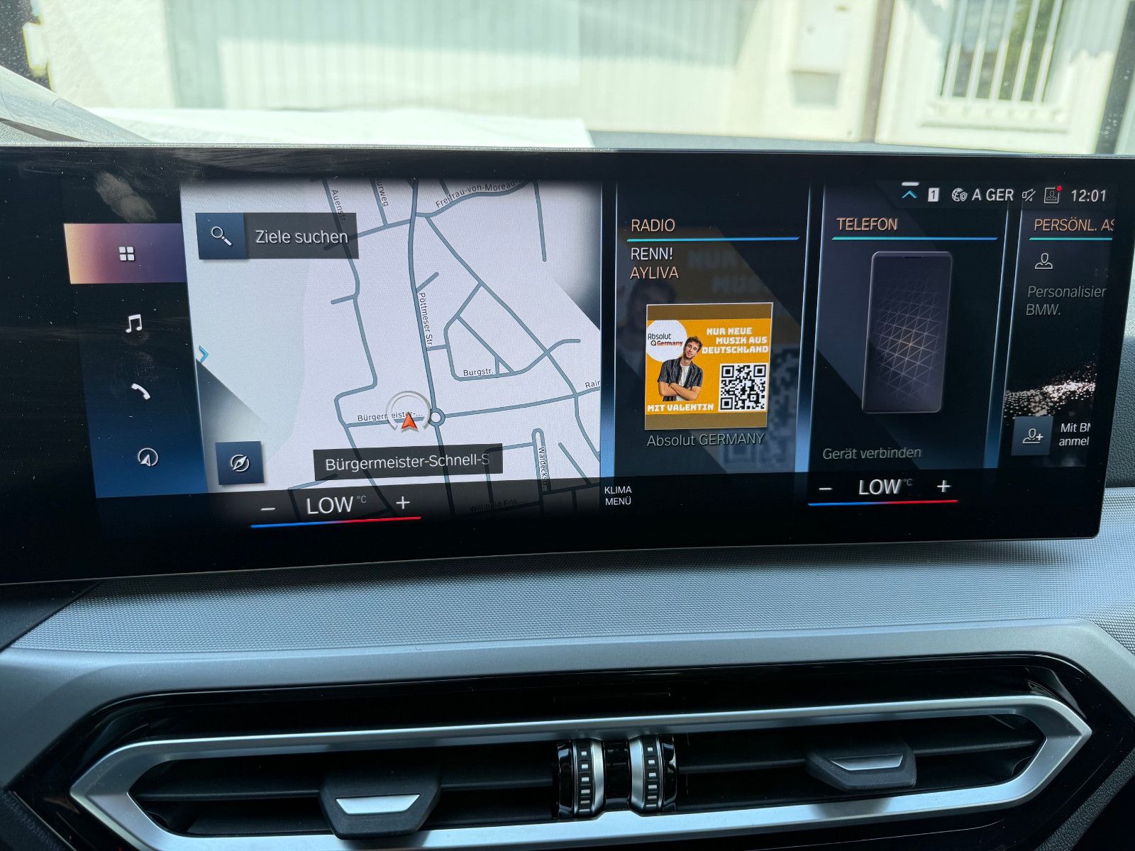 BMW 318d Touring Auto LED AHK  ACC ParkAssist SiHzg foto 11