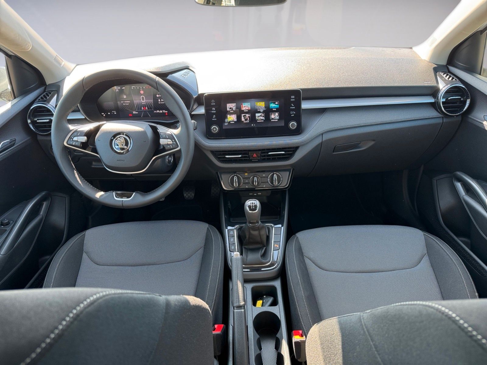 Fahrzeugabbildung SKODA Fabia Selection 1.0TSI