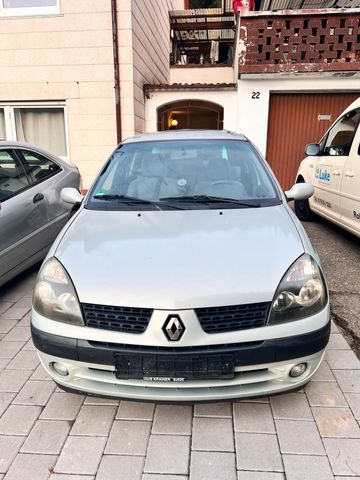 Renault Clio 1.4 16V Automatik