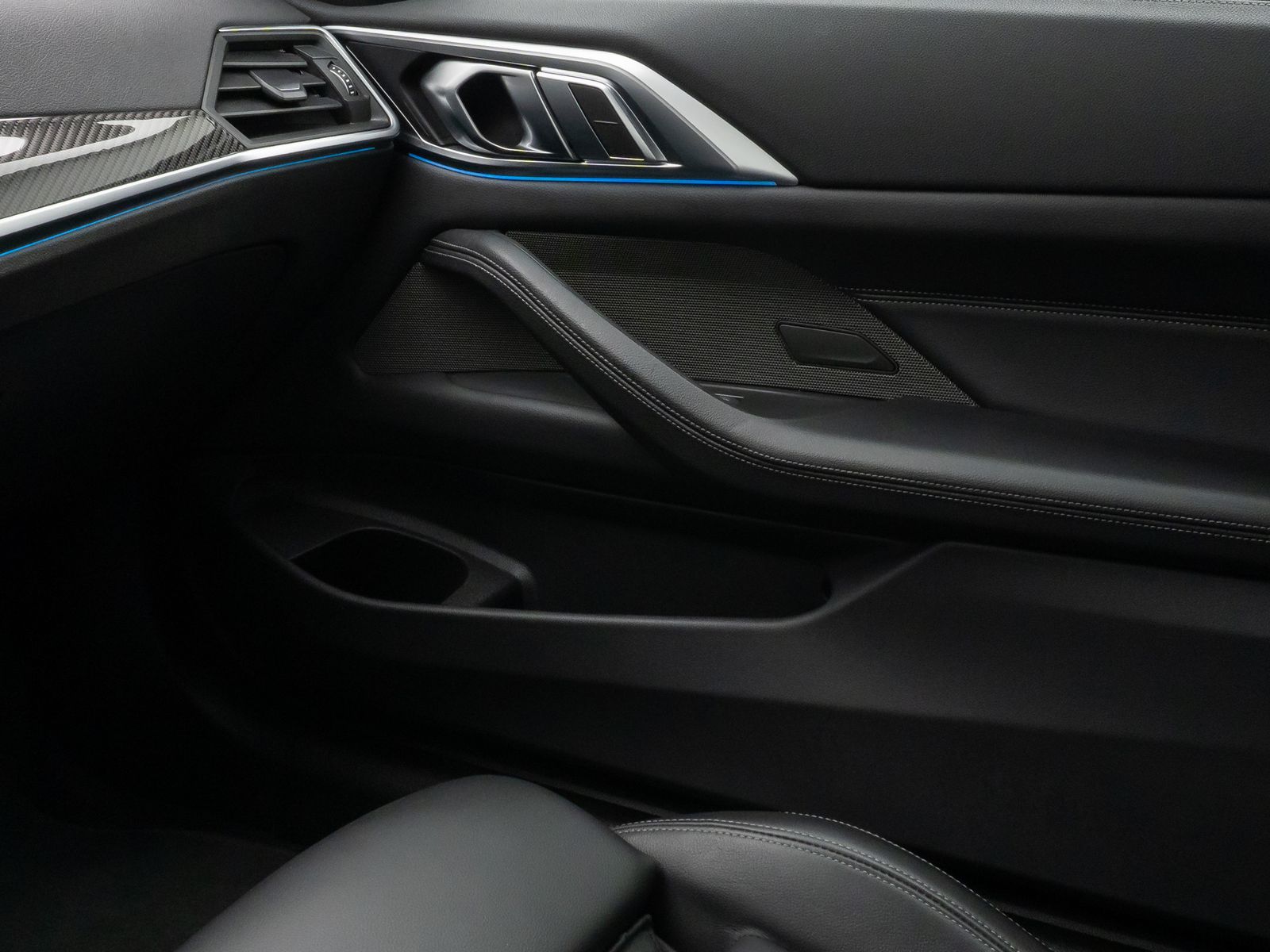 Fahrzeugabbildung BMW M440i xD Cabrio DAB Kamera HUD ACC H/K 19Zoll