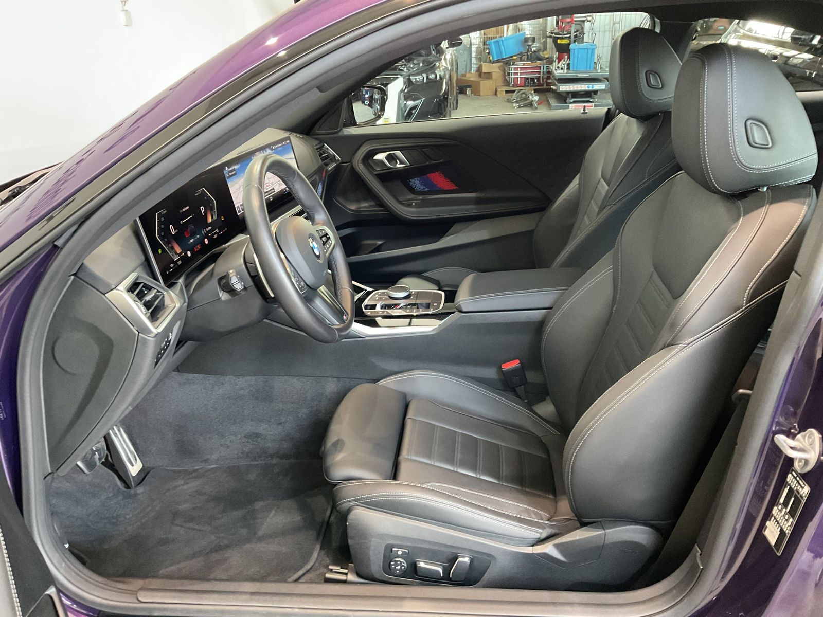 Fahrzeugabbildung BMW 220i | M Sportpaket | Sitzverstellung elektrisch
