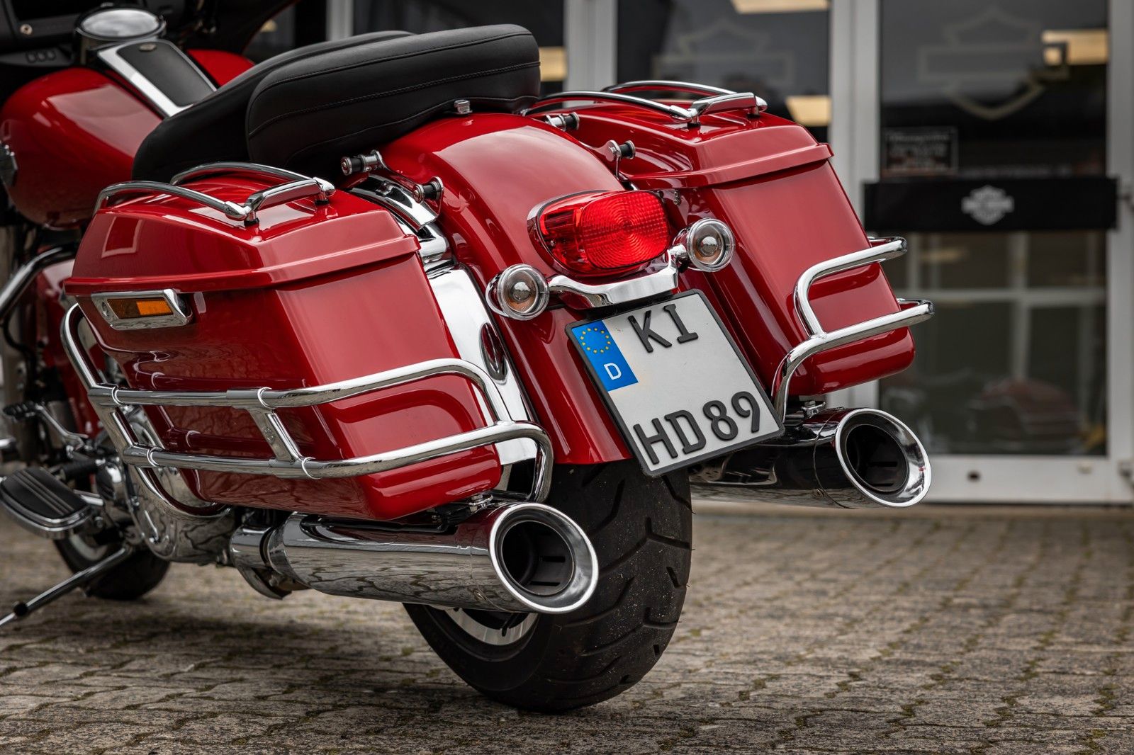 Fahrzeugabbildung Harley-Davidson FLHTP Electra Glide Standard - Firefighter