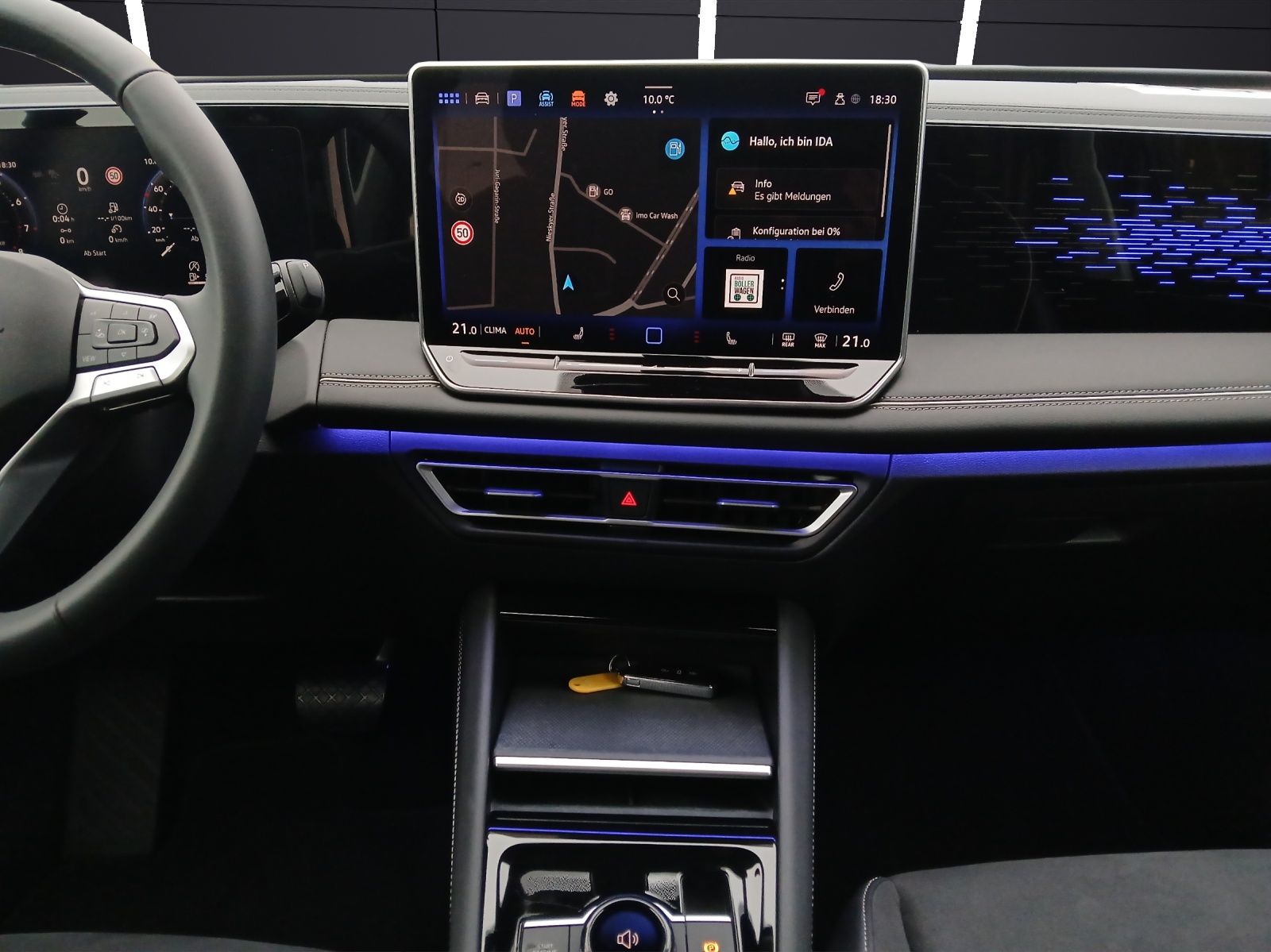 Fahrzeugabbildung Volkswagen Tiguan eTSI Elegance Matrix AHK Navi AID ACC RFK