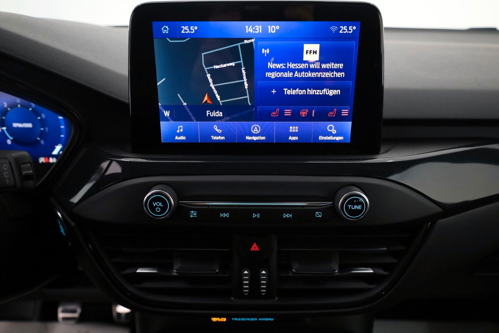 Fahrzeugabbildung Ford Focus Turnier ST-Line X Navi,Panorama,Kamera,SH