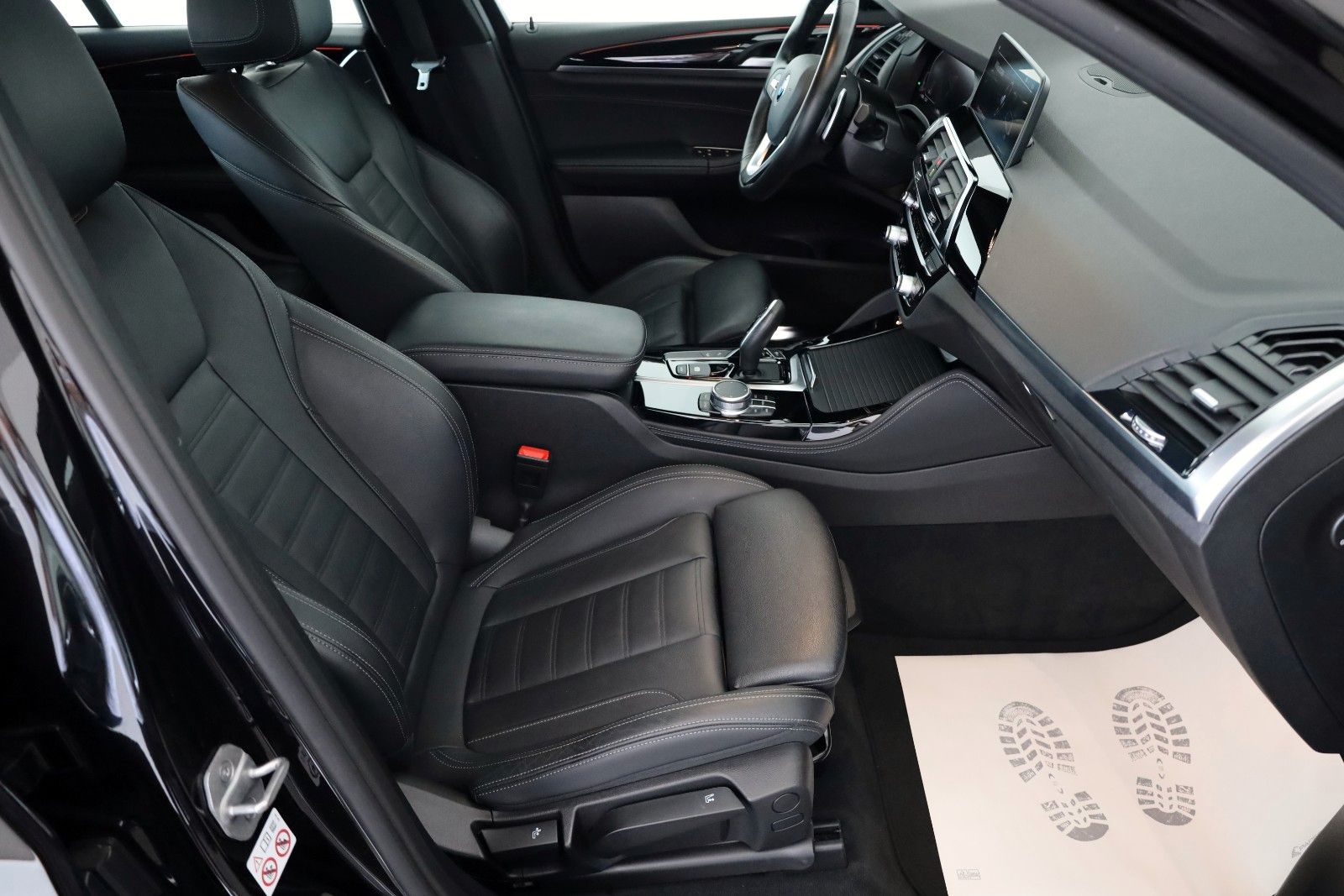 Fahrzeugabbildung BMW X4 xDrive 20 d xLine,Leder,Navi,LED,SH,Kamera