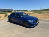 Mercedes-Benz C 250 AMG Line | Burmester | Scheckheft  - blaue Mercedes-Benz C 250