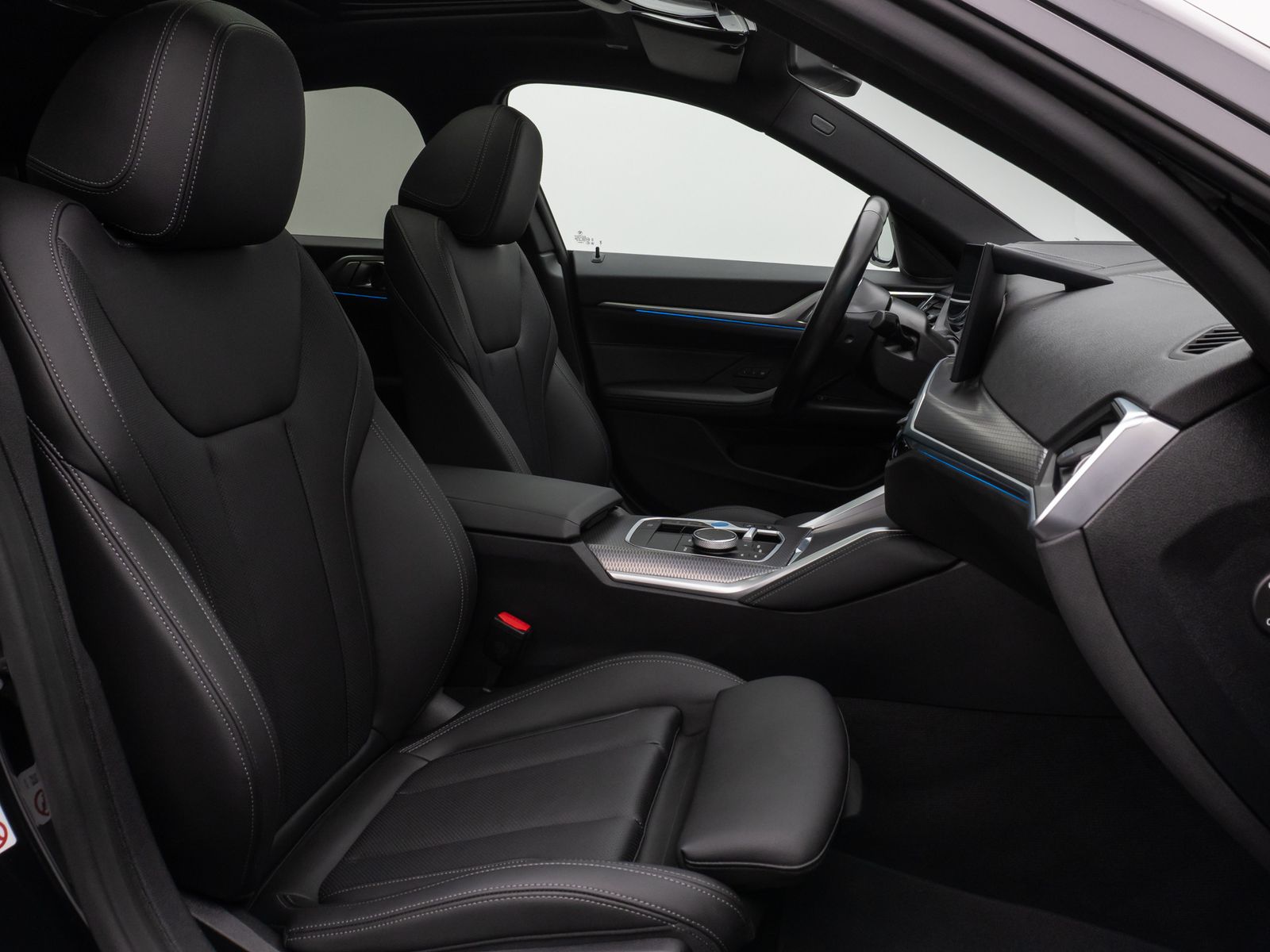 Fahrzeugabbildung BMW i4 eD40 Gran Coupé M Sport Glasdach Kamera HiFi