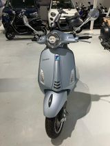 Vespa Primavera S 125 ABS MIA Schloss NUR 51 KM - VESPA PRIMAVERA 125