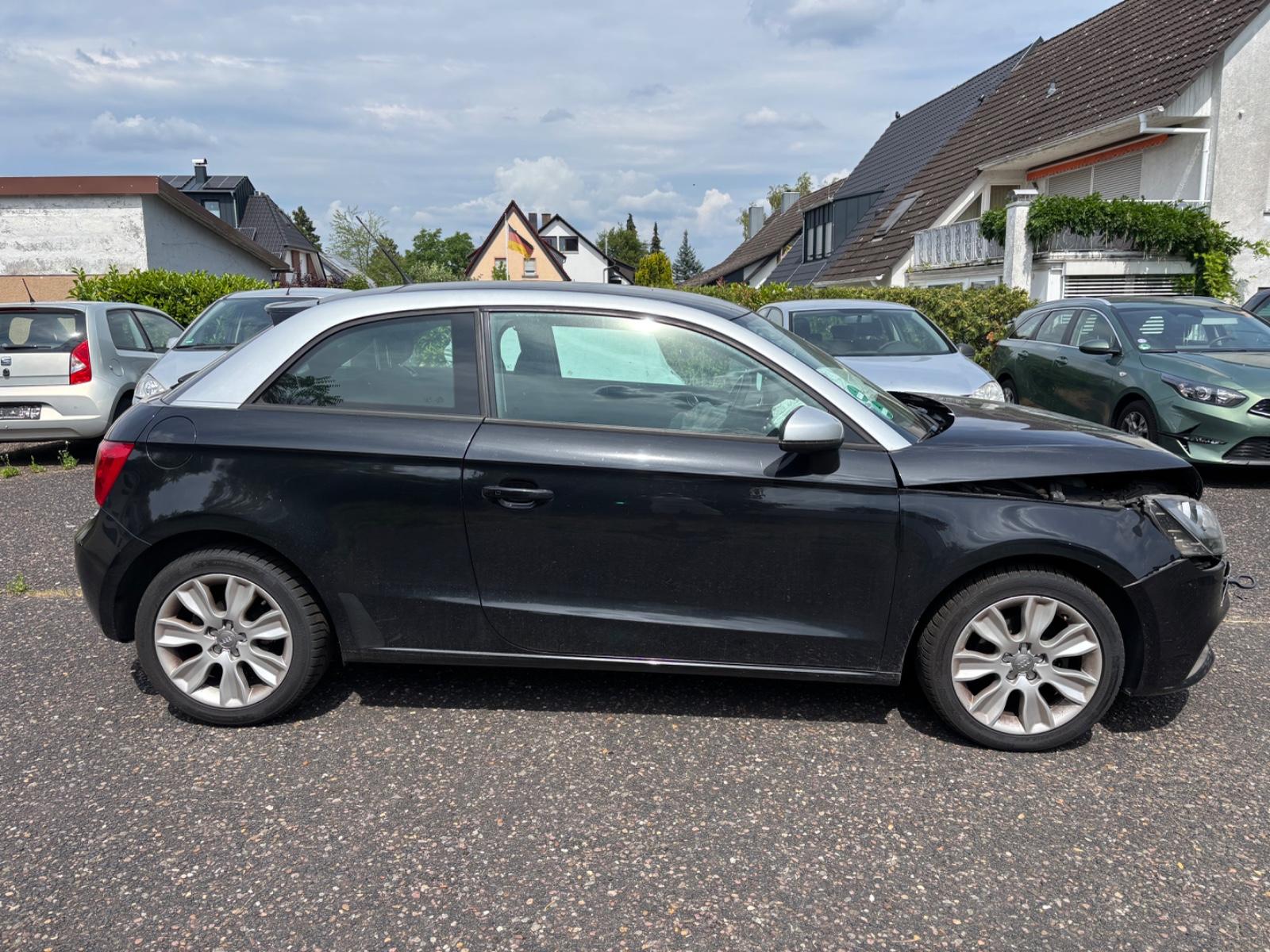 Audi A1 1.2 TFSI Ambition ~ Frontschaden !