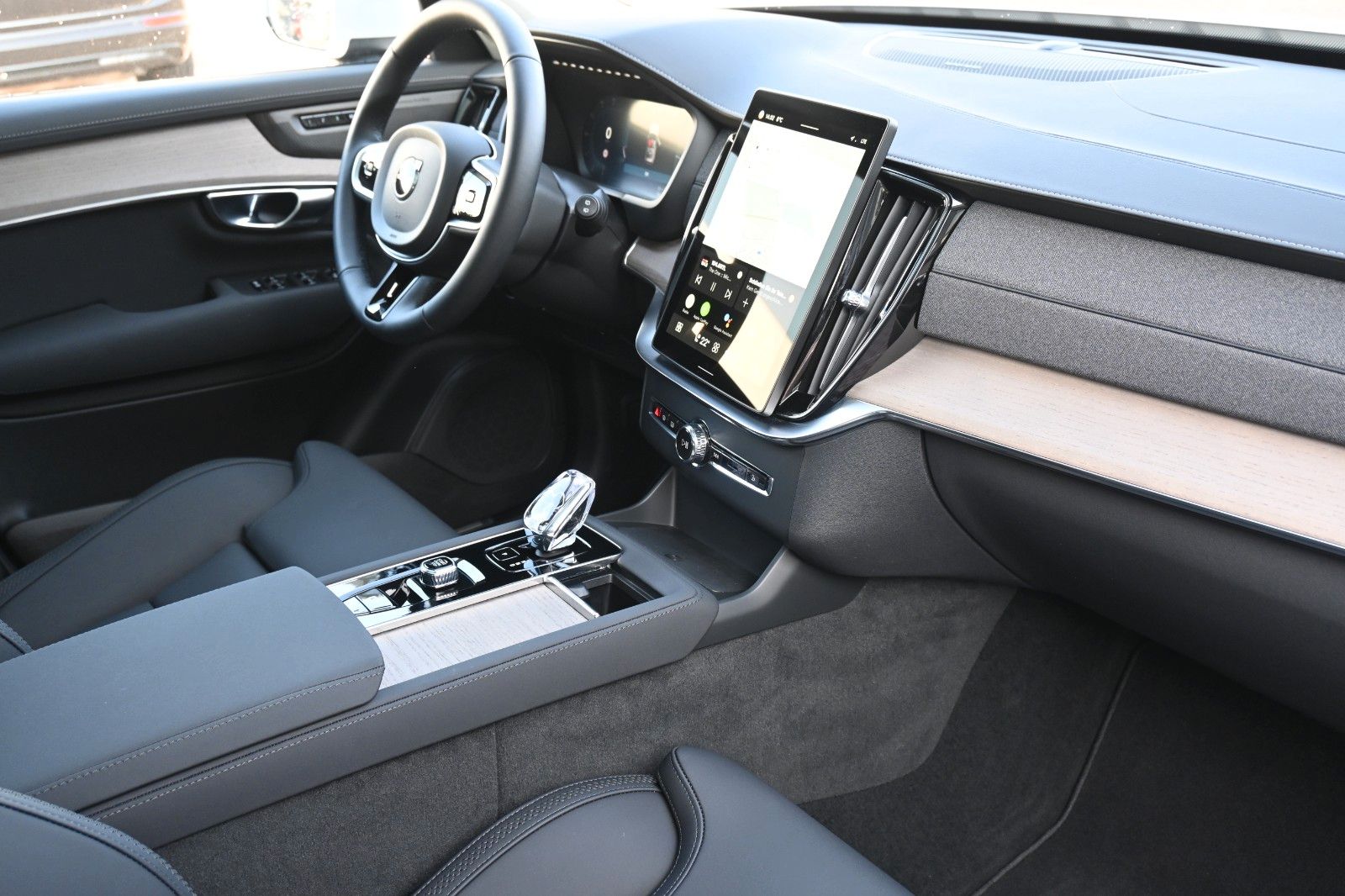 Fahrzeugabbildung Volvo XC90 T8 AWD Plus Bright*FSHZG*PANO*360°*ACC