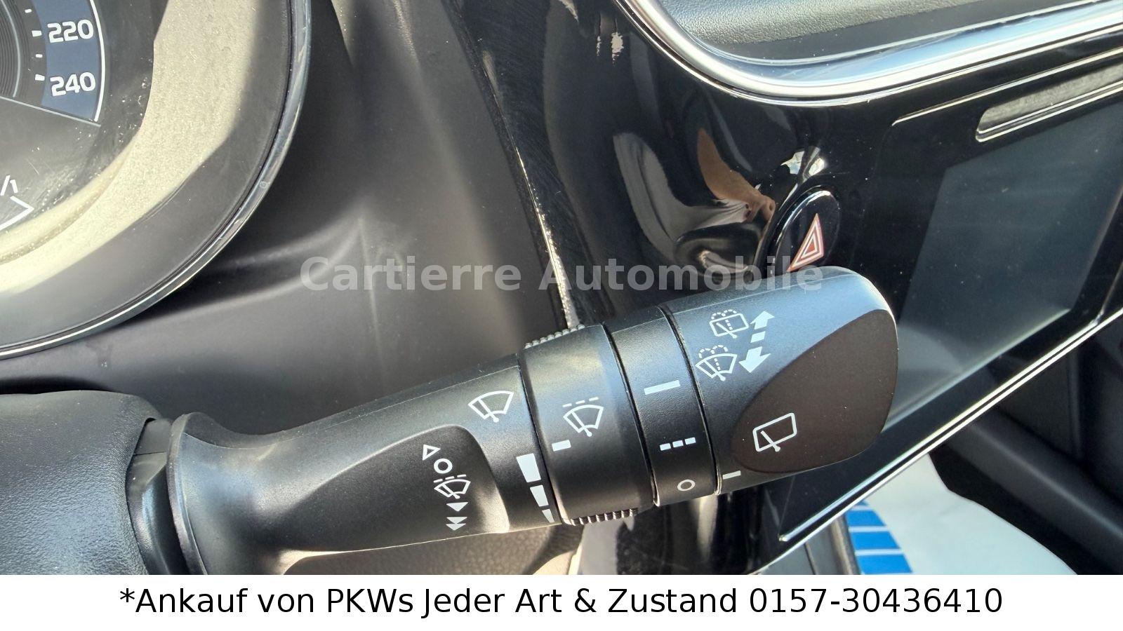 Toyota Auris 2015 — photo 29