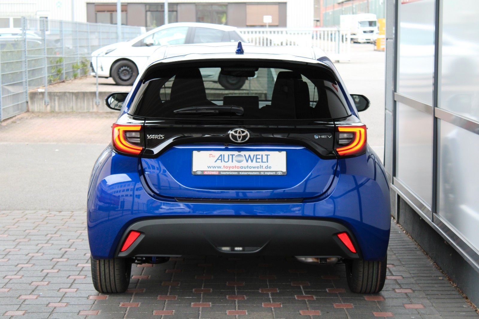 Fahrzeugabbildung Toyota Yaris 1.5 Hybrid Teamplayer + Comfort-Paket