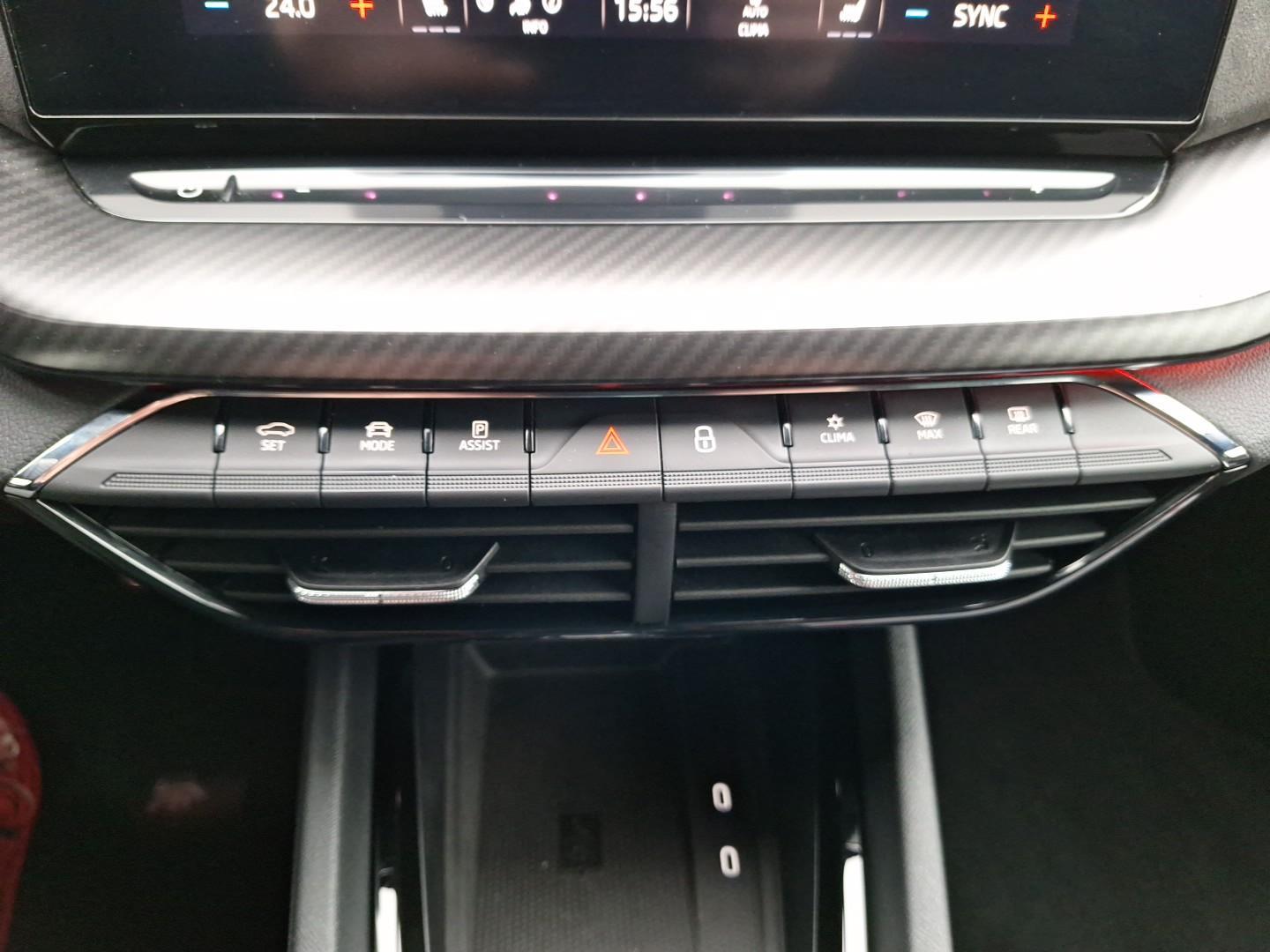 SKODA OCTAVIA 2.0 TDI DSG RS 200CH - MATRIX-LED SCHEINWERFE - VIRTUAL COCKPIT - SYSTÈME DE NAVIGATION - MATRIX-LED