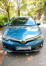 Toyota Auris Touring Hybrid - Toyota Auris Touring Sports aus 2015